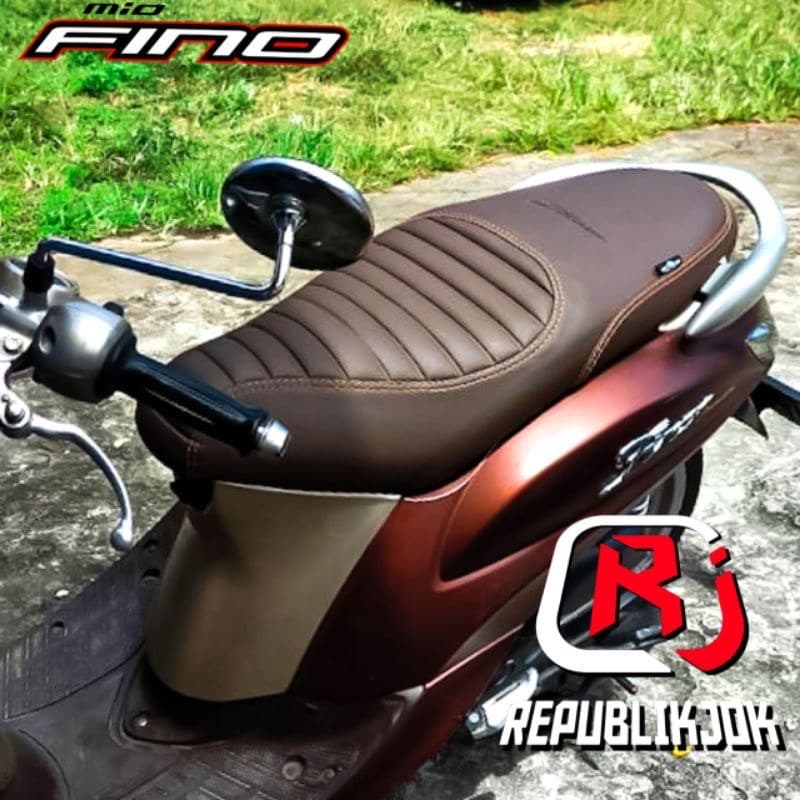 Caferacer เบาะมอเตอร์ไซค์หนัง โลโก้ Fino สําหรับ Fino, Mio, Fino Grande