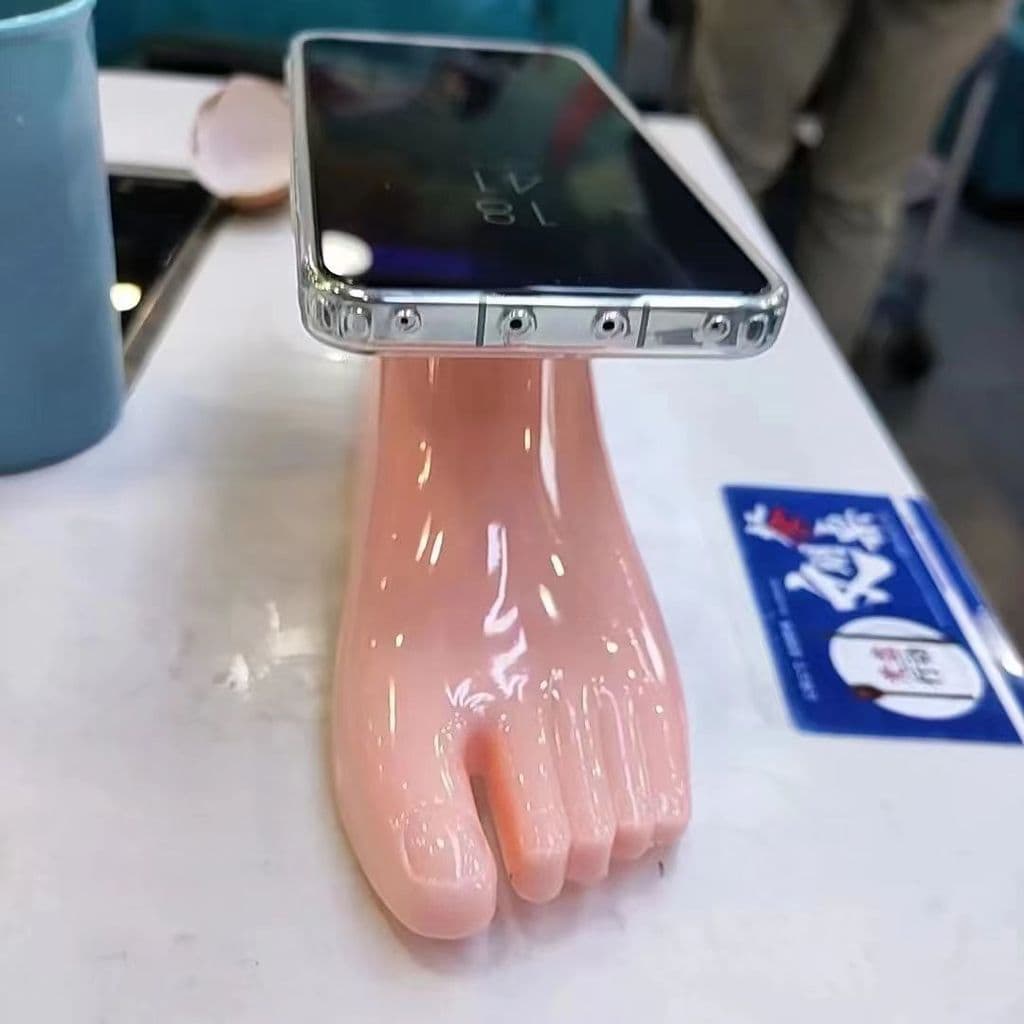 Iphone 17 17ProMax 16 16ProMax Tik Tok สไตล์เดียวกัน Spoof Jade รองเท้าเหมาะสําหรับ Apple 11 เคสโทรศัพท์ Apple 15/14/13 เคสโทรศัพท์ xs/13pro Apple 12 นุ่ม xsmax นุ่ม 7/8