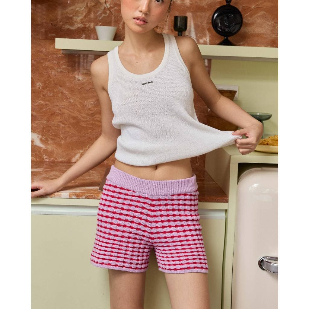 knitCircle - MARNIE Shorts (3 สี) กางเกงขาสั้นไหมพรม ลายทอพิเศษสลับสีเหมือนตารางหมากรุก ผสมลายทอ rib แนวตั้ง มี Texture